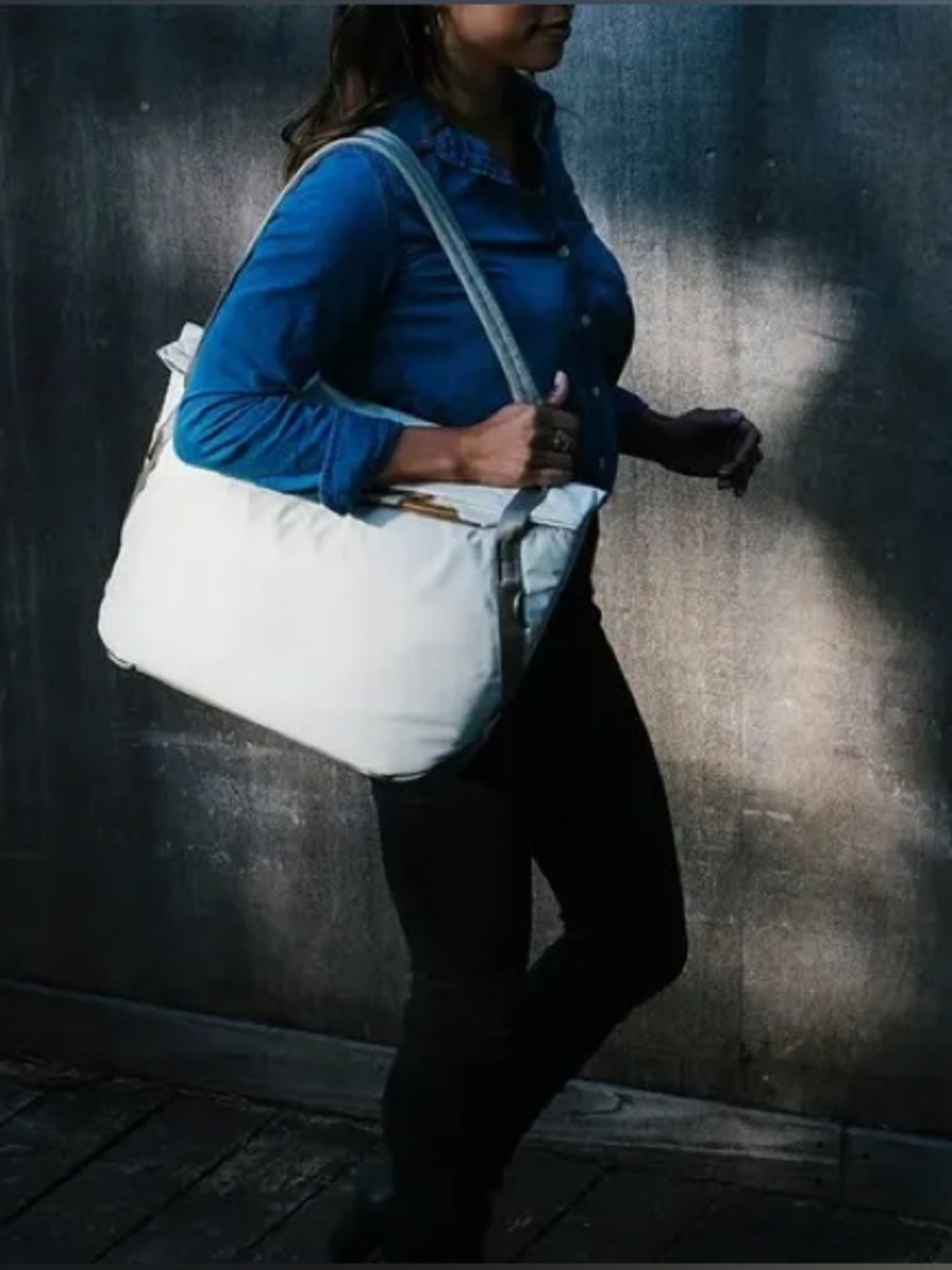 Peak Design NWT Everyday Tote Bag 15 Liters Bone Nylon Leather Adjustable Strap
